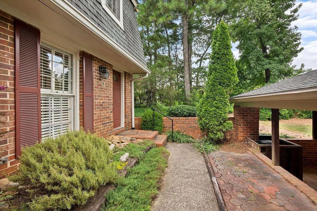 415 The North Chace NE, Sandy Springs, GA 30328 Zillow