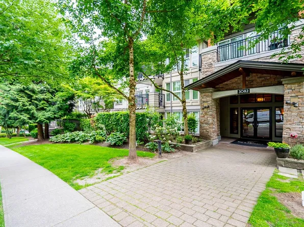 3082 Dayanee Springs Blvd #201, Coquitlam, BC V3E 0A3