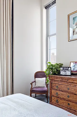 Sold by Modern Spaces | media 3