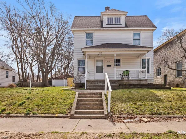 16 Palmer St NE, Grand Rapids, MI 49505
