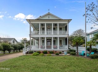 203 Vandemere Street, Oriental, NC 28571