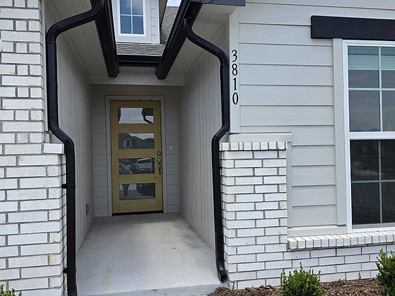 3rd image of 3810 W Laredo Pl
