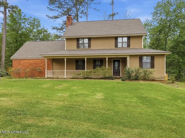 210 Magnolia Trl, Brandon, MS 39047