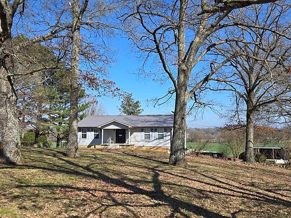 2nd image of 495 Ross Rd