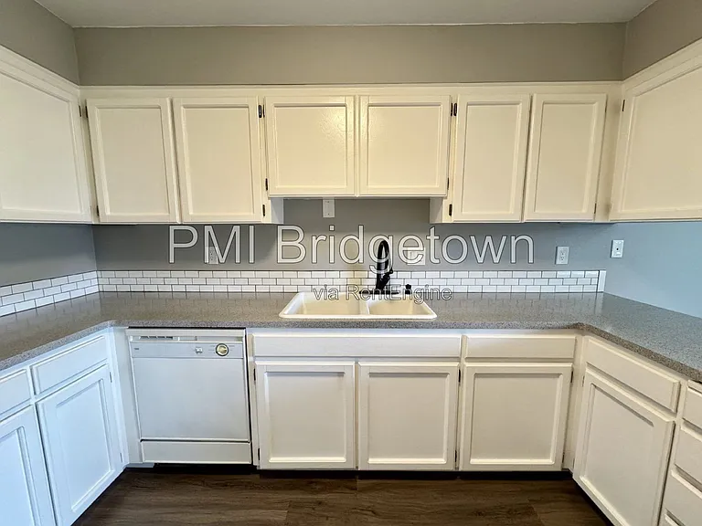 14575 SW Walker Rd #B12 — Photo 6