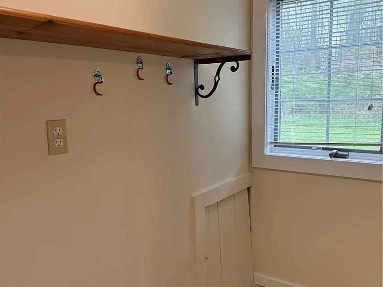 3166B Seneca Tpke — Photo 10