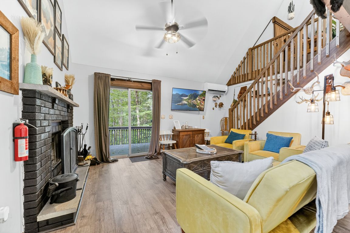 next background image