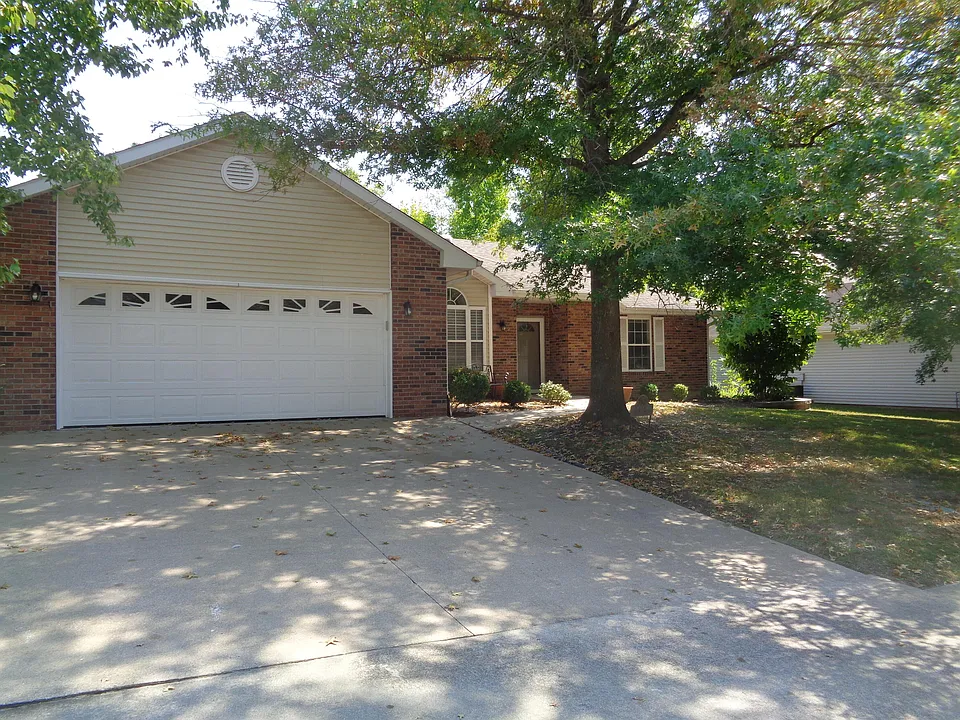 3604 Woods Edge Rd