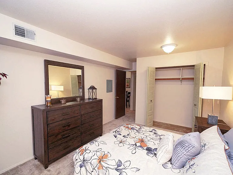 Walnut Trail Apartments — Photo 56