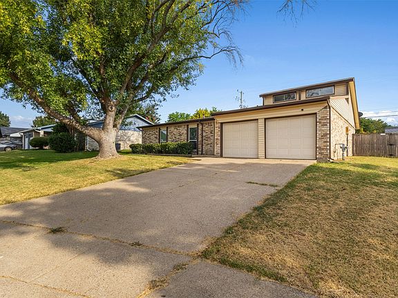 2nd image of 1007 Elk Grove Dr