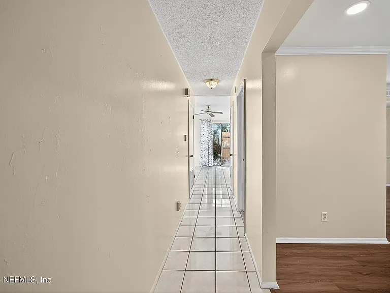 4822 Windrush Ln — Photo 5