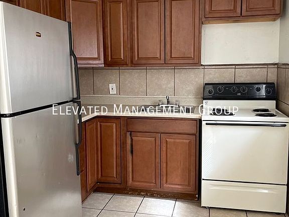 2nd image of 3419 Crest Ave SE #C