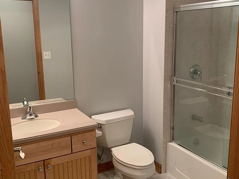 101 Pointe Dr #102 — Photo 4
