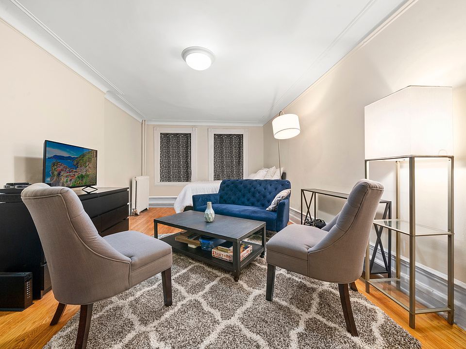 1st image of 32 W 71st St APT A