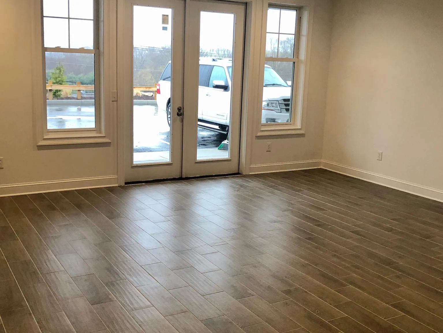 146 S Main St — Photo 4