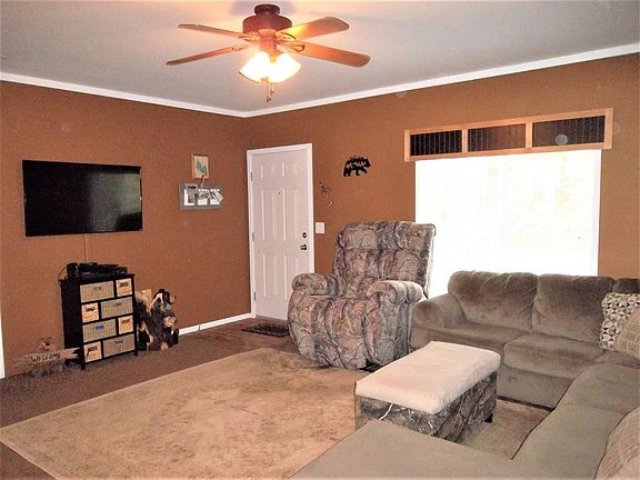 4th image of 501 Ponderosa Dr