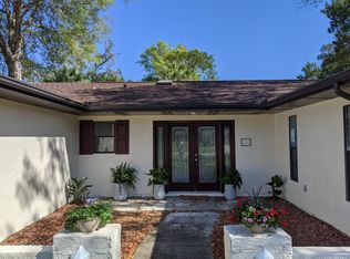 8135 River Country Dr, Weeki Wachee, FL 34607