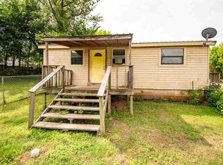 213 S B St, Yale, OK 74085