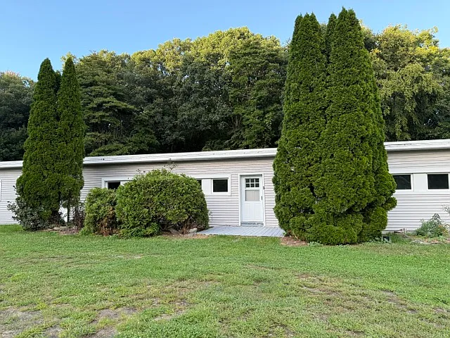 3 bed, 1700 sqft, $2,500 — Photo 1