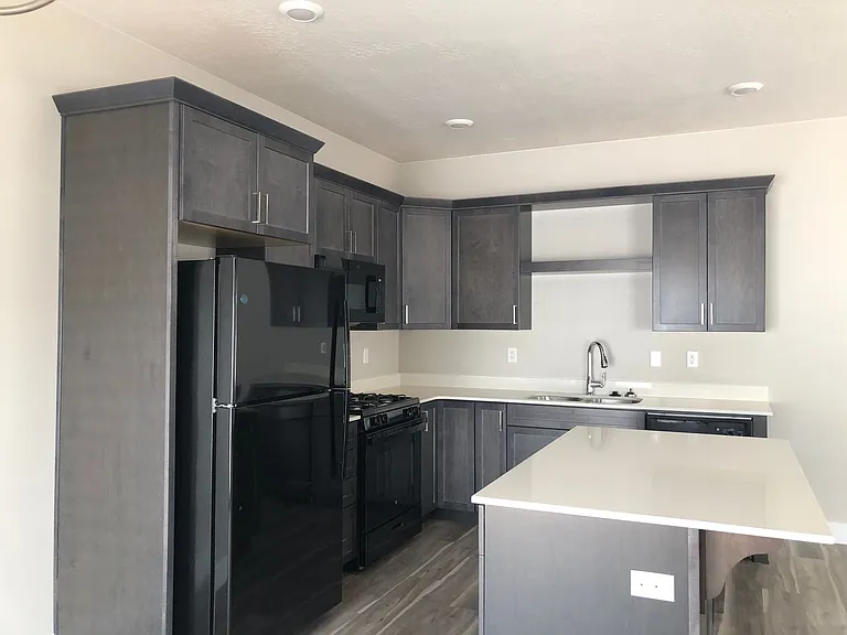 1548 W Pyrite Ln #D — Photo 9