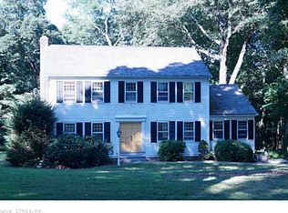 8 Hill Rd, Old Saybrook, CT 06475