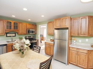 3428 Fenimore Ave, Mohegan Lake, NY 10547