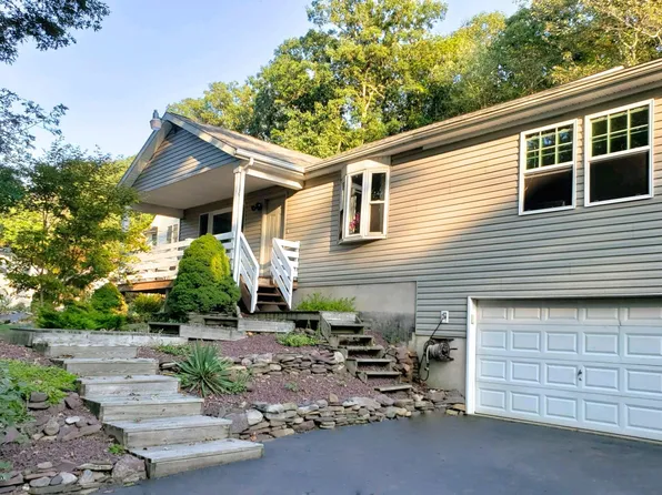 13 Tammy Trl, Drums, PA 18222