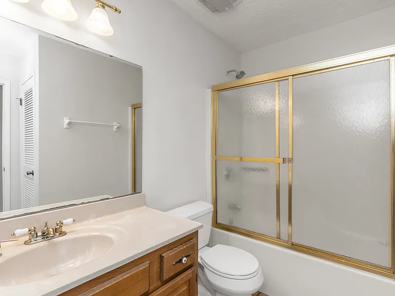 614 Avenue De La Dauphine — Photo 10