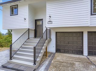 17980 Markham Ct, Oregon City, OR 97045