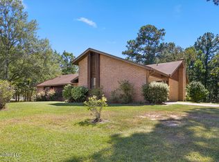 138 Magnolia Rd, Brandon, MS 39047
