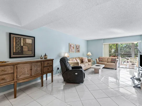 23345 Carolwood Ln, Boca Raton, FL 33428