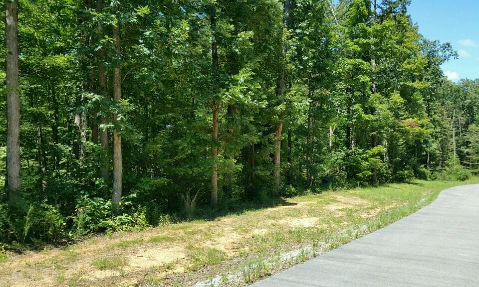 1st image of 32 Stoneclift Dr