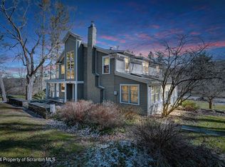 1506 Abington Rd N, Dalton, PA 18414