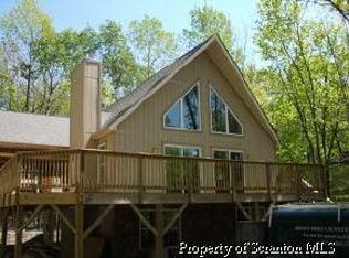 2763 Rockway Rd, Lake Ariel, PA 18436