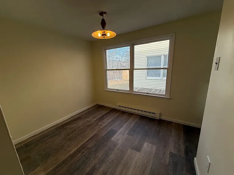 39 Medbury Ave — Photo 11