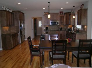 2460 W 64th St, Excelsior, MN 55331