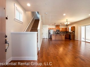 28660 SW Geneva Loop, Wilsonville, OR 97070