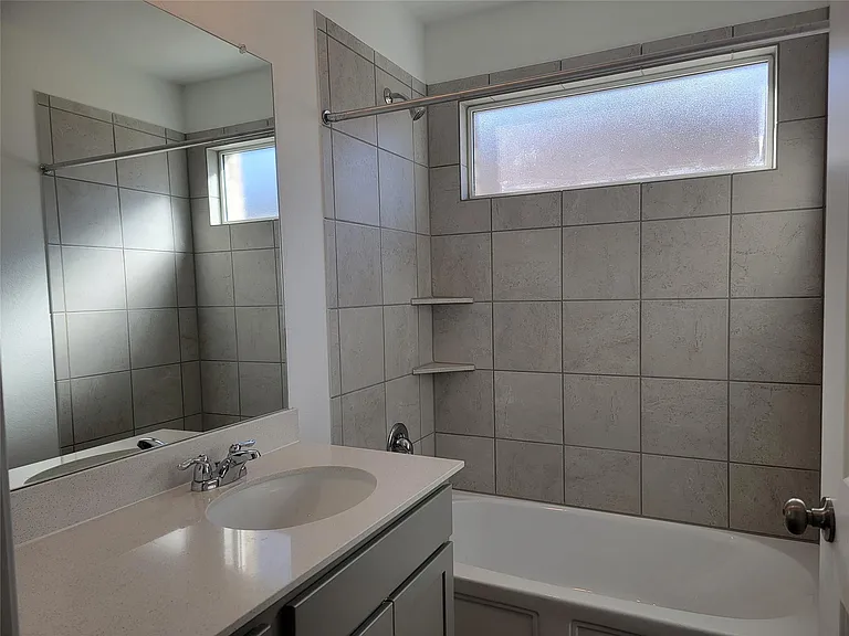 602 Arnage Dr — Photo 7