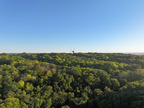 5th image of Eagle Ridge Dr