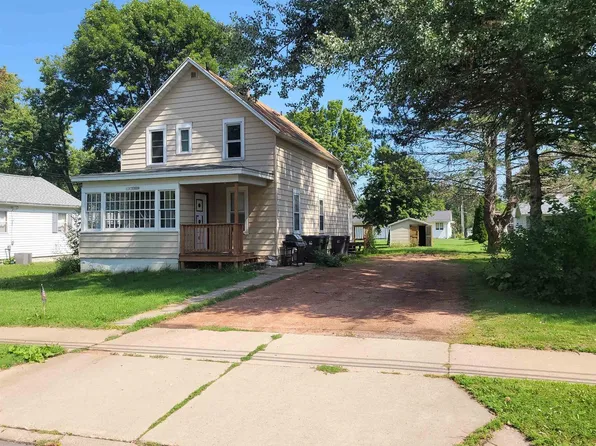 1107 East BLODGETT STREET, Marshfield, WI 54449