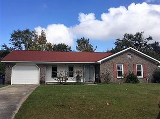 102 Tomahawk Dr, Summerville, SC 29486