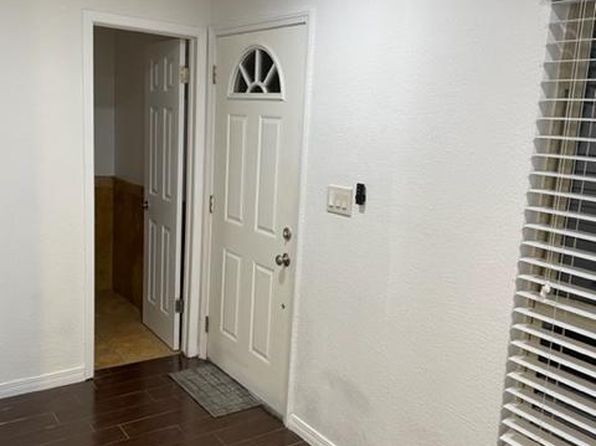 10624 Cuatro Vistas Dr APT B, El Paso, TX 79935