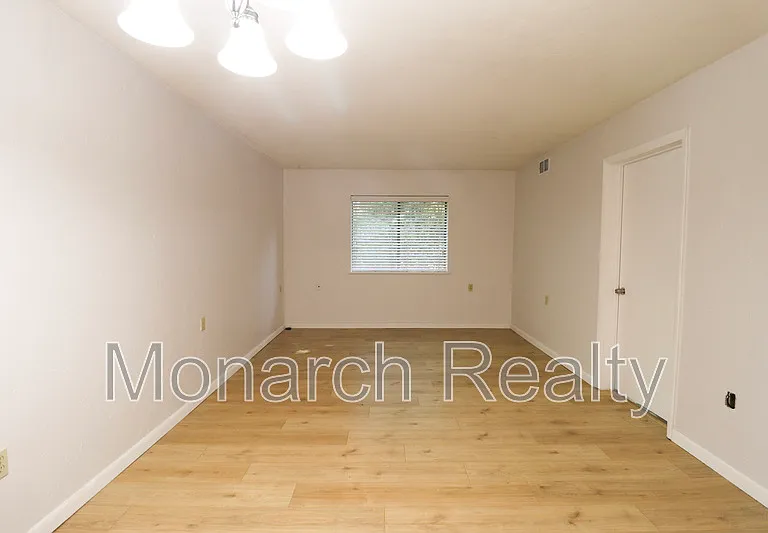 89 SE 16th Ave #101-P101 — Photo 9