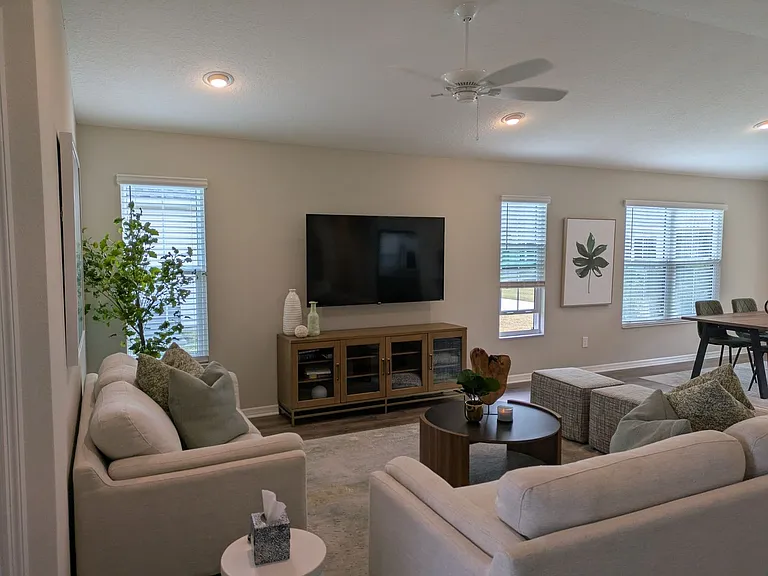 1750 Debellis Ln — Photo 6
