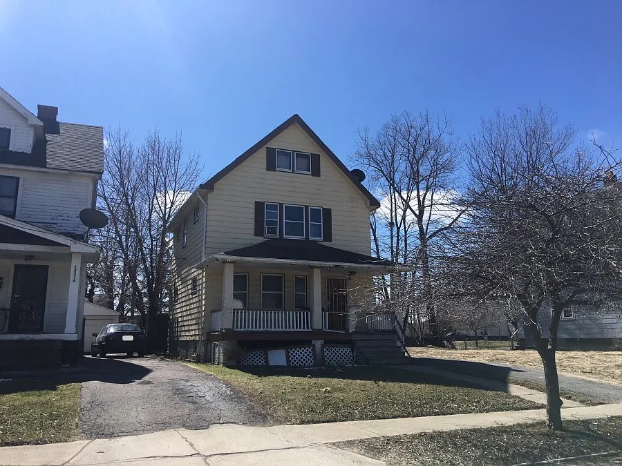 13310 Eaglesmere Ave photo 1