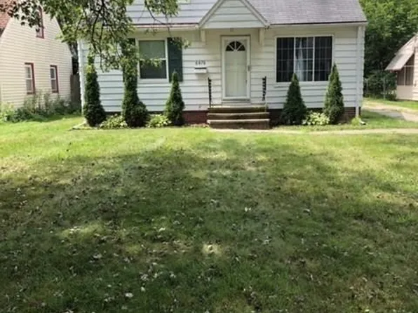 6876 Beresford Ave, Parma Heights, OH 44130