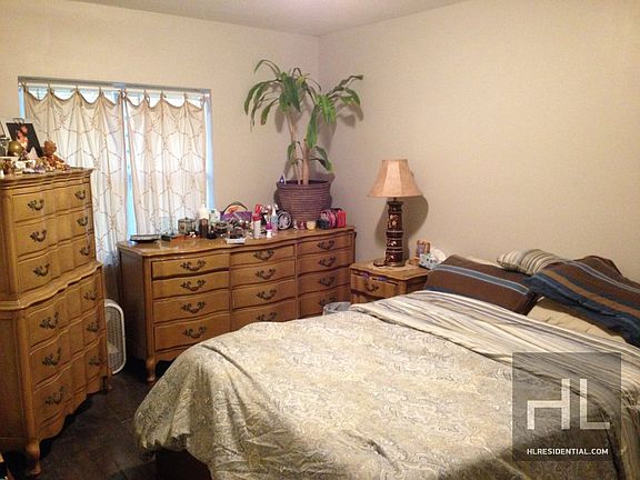 2nd image of 3216 Hone Ave #1