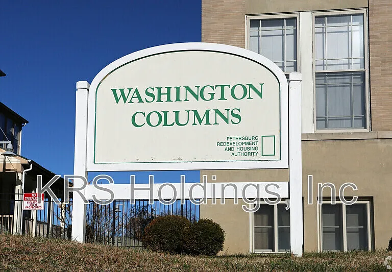 647 W Washington St — Photo 1