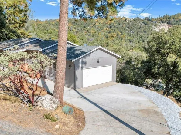 22063 Fallview Ln, Sonora, CA 95370
