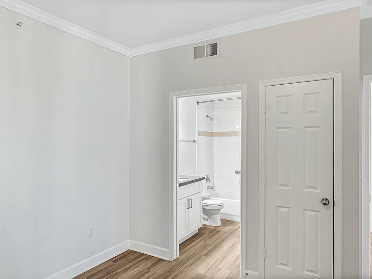 The Palazzo Apartments — Photo 12